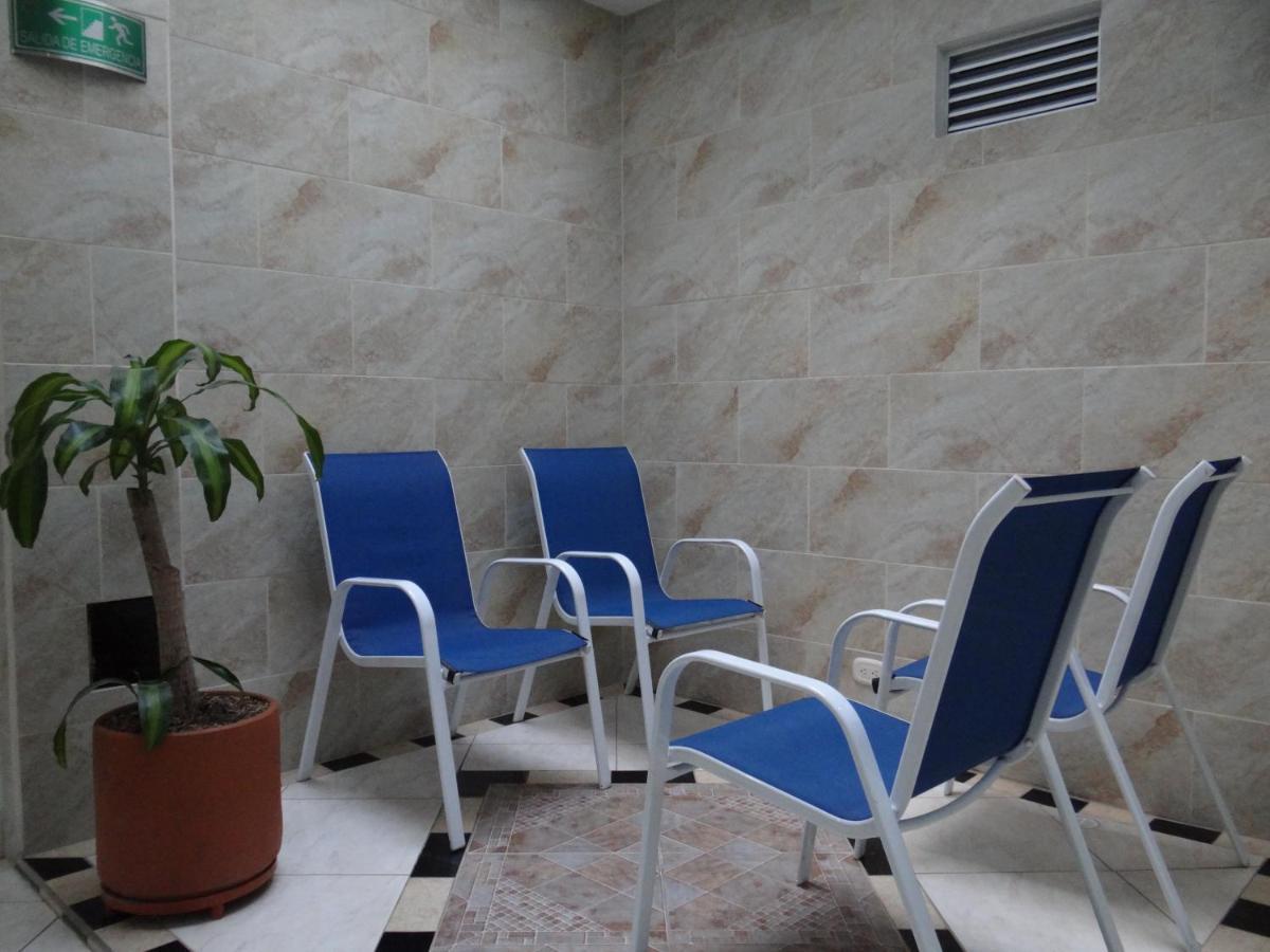 Hotel El Deportista Medellín Exterior foto